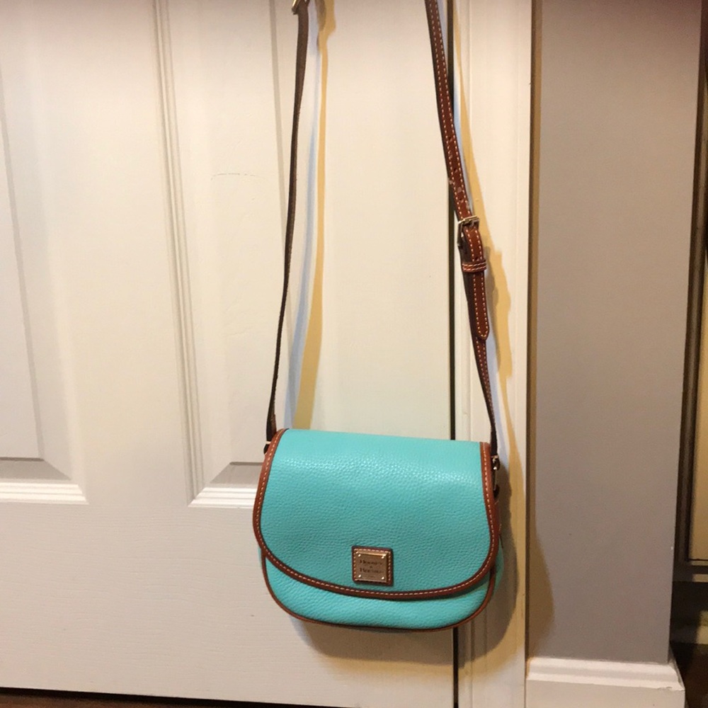 Dooney & Bourke purse